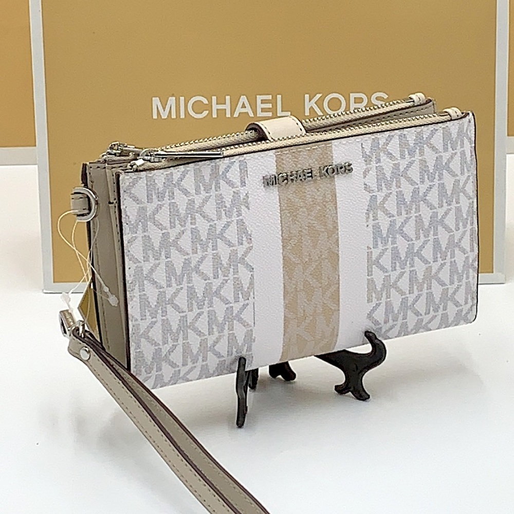 MICHAEL KORS LARGE DOUBLE ZIP WRISTLET LIGHT SAND MULTI COLOR